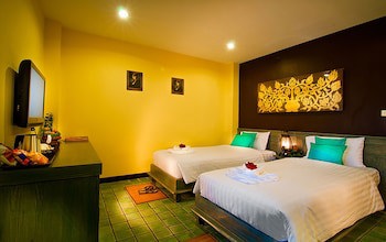 Cm Night Bazaar Boutique Hotel