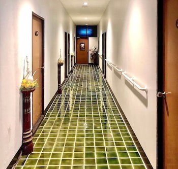 Cm Night Bazaar Boutique Hotel