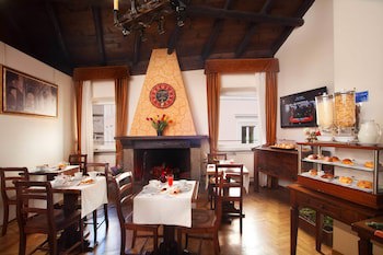 Pantheon Inn galeri fotoğrafı