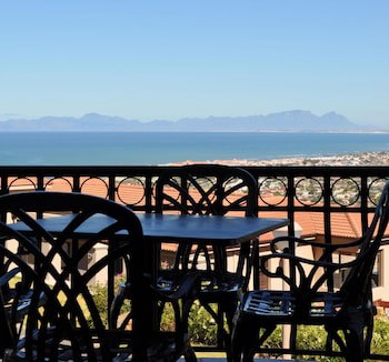 Blue Horizon Guest House