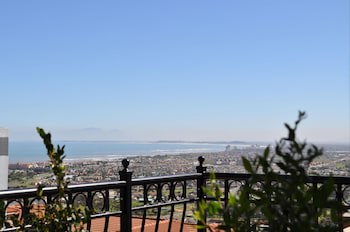 Blue Horizon Guest House