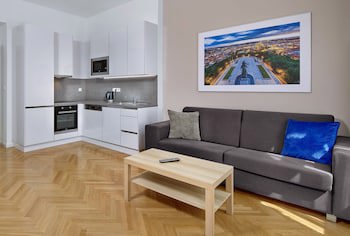 Downtown Suites Kodanska