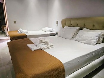 Feevos Hotel galeri fotoğrafı