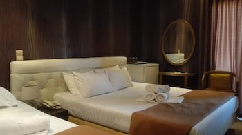 Feevos Hotel