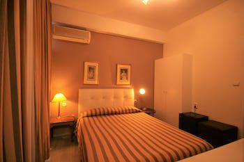 Adams Hotel