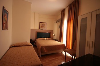 Adams Hotel