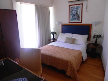 Adams Hotel