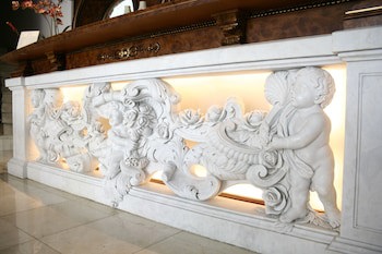 Four Seasons Place