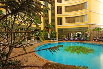 Four Seasons Place