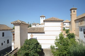 Santa Isabel La Real Hotel