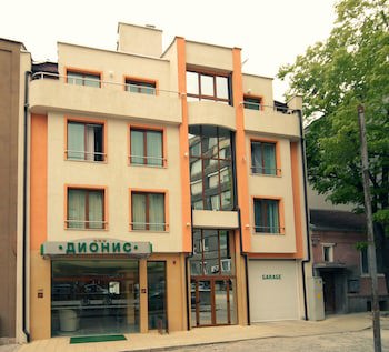 Dionis Hotel