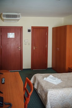 Dionis Hotel