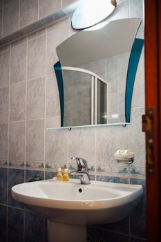 Dionis Hotel
