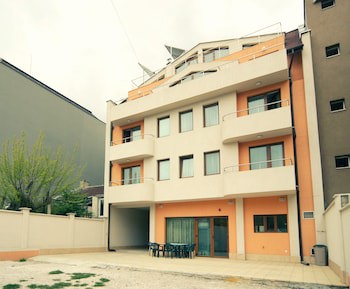 Dionis Hotel