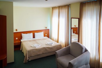 Dionis Hotel