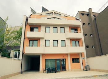 Dionis Hotel