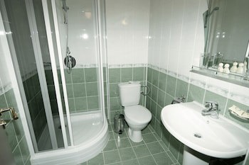 Dionis Hotel