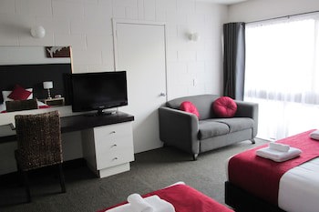 136 On Bealey - Motel