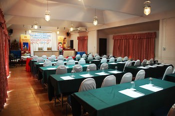 Chiang Mai Gate Hotel