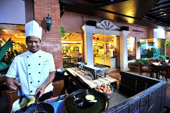 Chiang Mai Gate Hotel