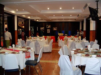 Chiang Mai Gate Hotel