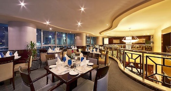 Al Manzel Hotel Apartments
