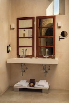 Boutique Hotel V...