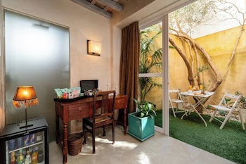 Boutique Hotel V...