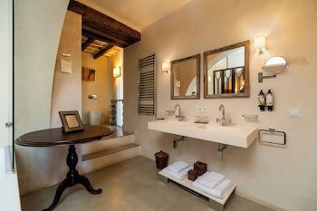 Boutique Hotel V...