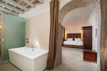 Boutique Hotel V...