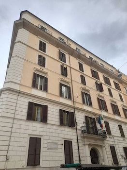 Hotel Touring fotoğrafı