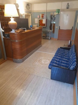 Hotel Touring fotoğrafı