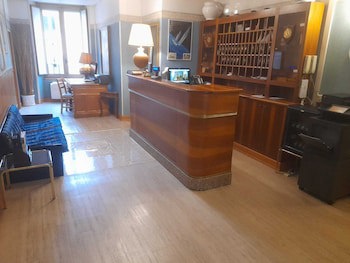 Hotel Touring fotoğrafı