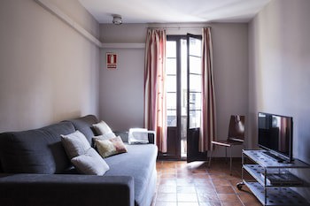 Ainb Las Ramblas-Guardia Apartments