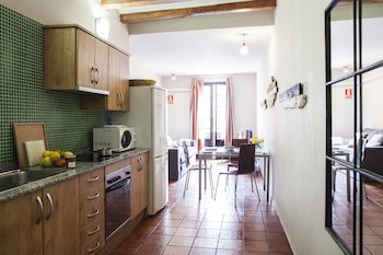 Ainb Las Ramblas-Guardia Apartments