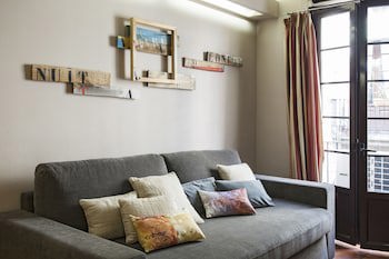 Ainb Las Ramblas-Guardia Apartments