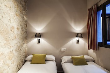 Ainb Las Ramblas-Guardia Apartments