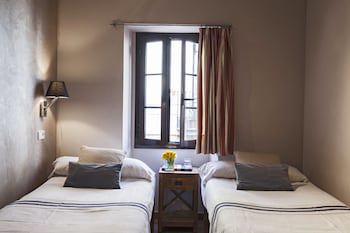 Ainb Las Ramblas-Guardia Apartments