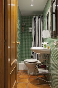 Ainb Las Ramblas-Guardia Apartments