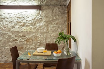Ainb Las Ramblas-Guardia Apartments