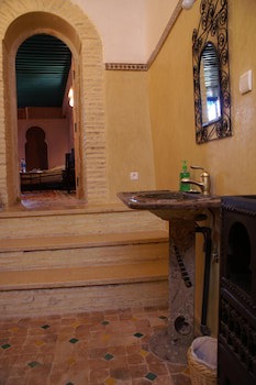 Riad Felloussia