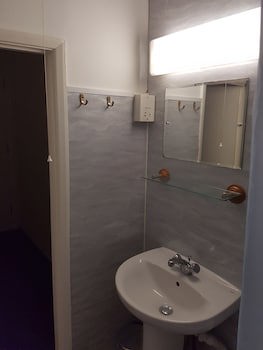 Avoca House Hotel