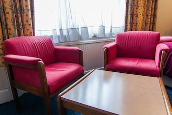 Avoca House Hotel