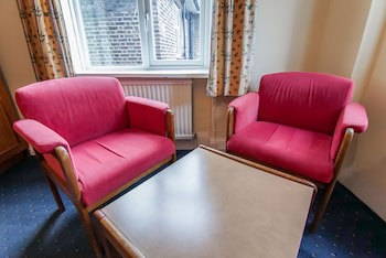 Avoca House Hotel