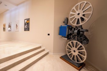 Carlton galeri fotoğrafı
