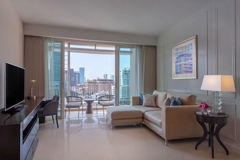 Dusit Suites Hotel Ratchadamri, Bangkok