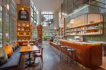 Dusit Suites Hotel Ratchadamri, Bangkok