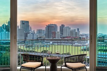 Dusit Suites Hotel Ratchadamri, Bangkok