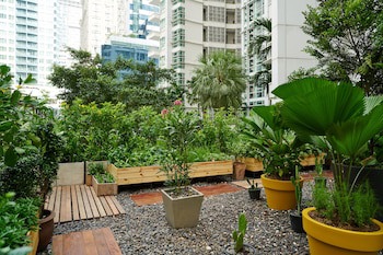 Dusit Suites Hotel Ratchadamri, Bangkok