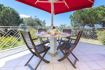 Irida Resort